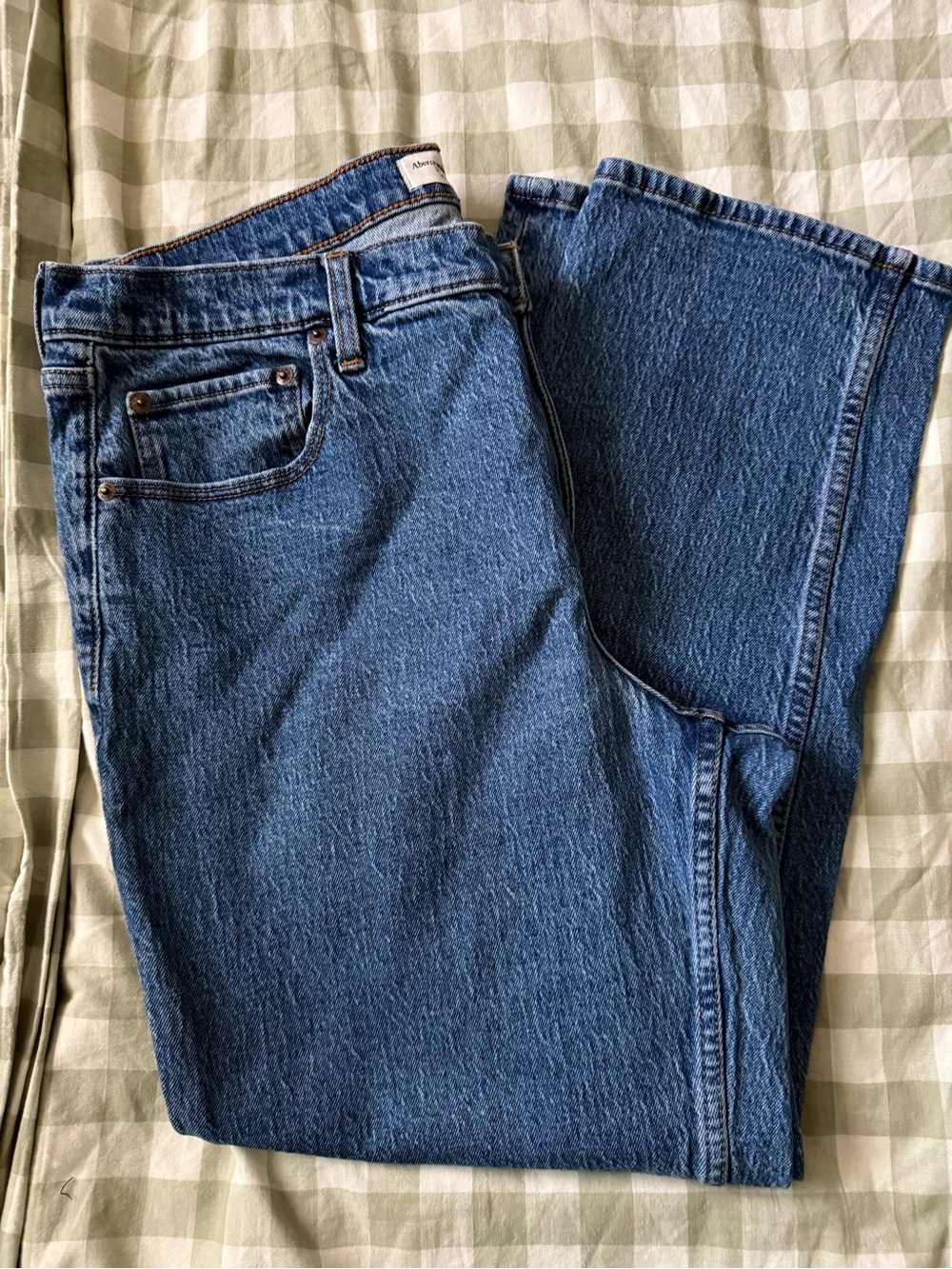 Abercrombie Women’s s Classic Straight-Leg Jeans in Blue